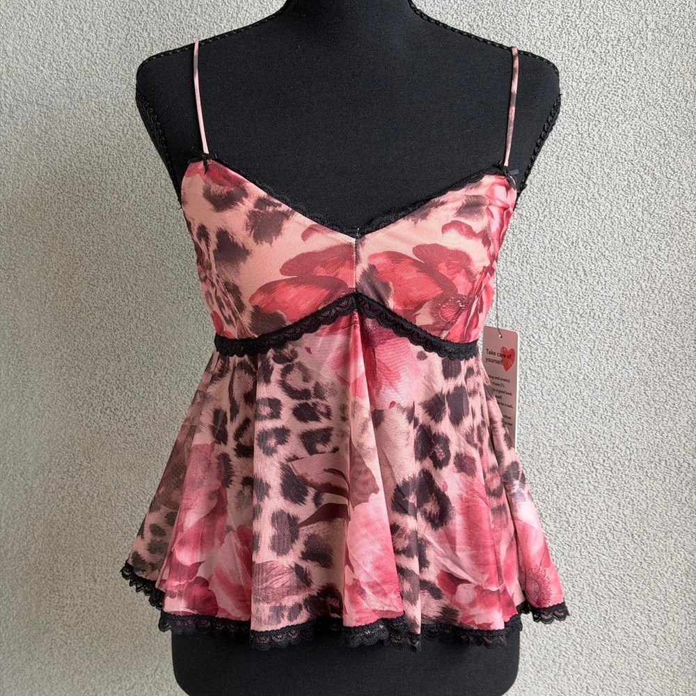 Good Days Project pink leopard print lace cami top  Size M NWT